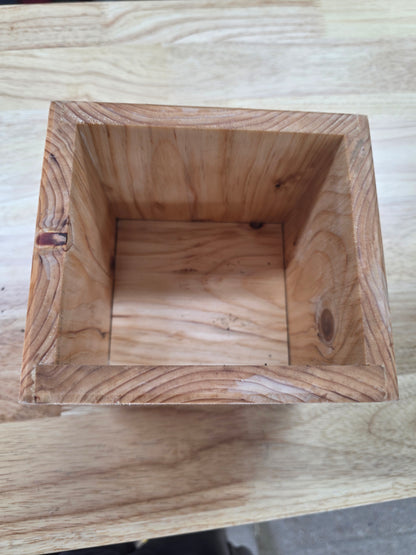 Cedar Planter, Small