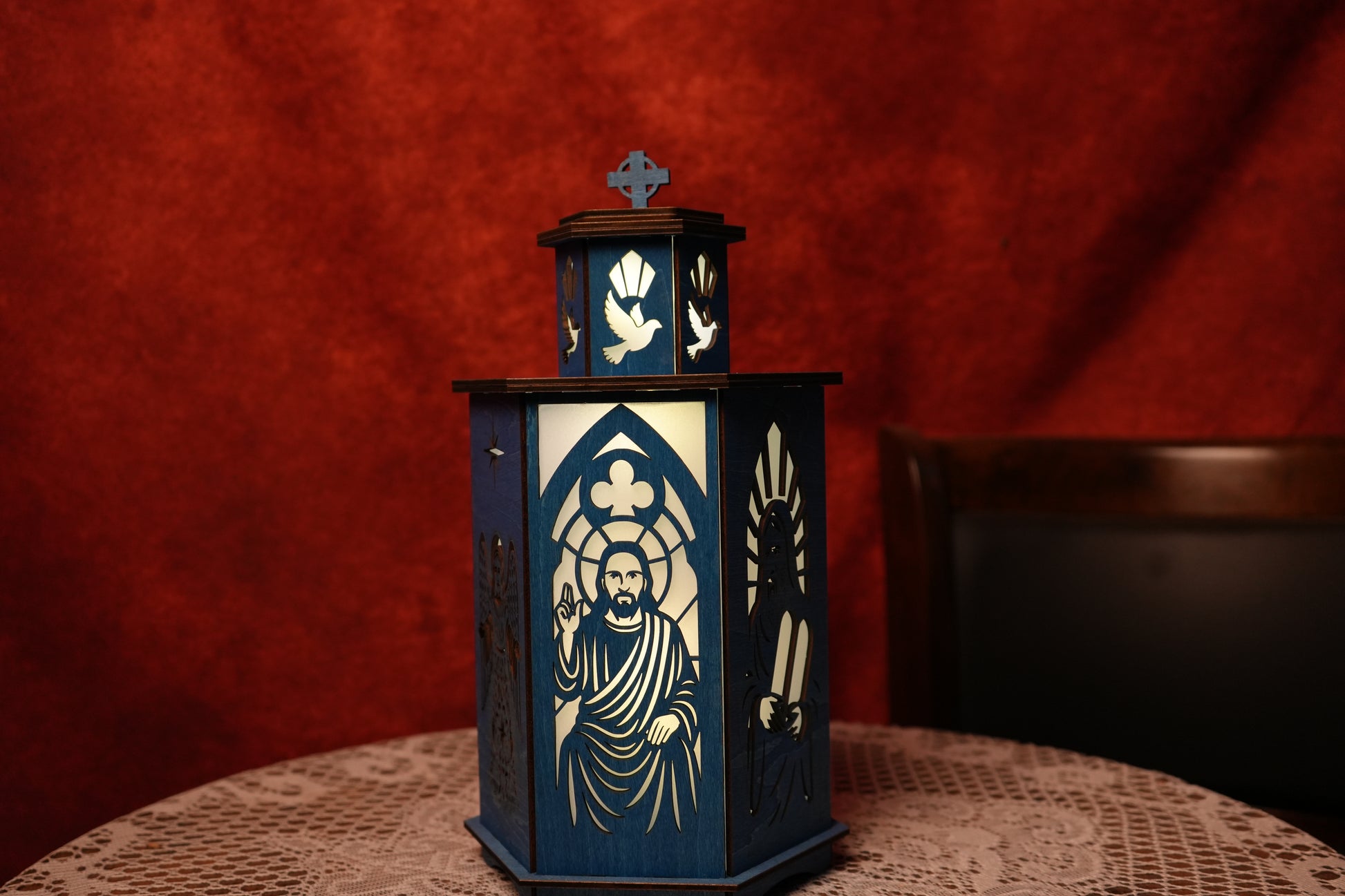 religious decor lantern Jesus